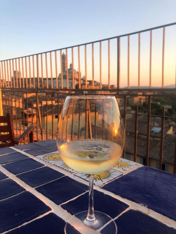 Апартаменты La Terrazza Sul Duomo Сиена Экстерьер фото
